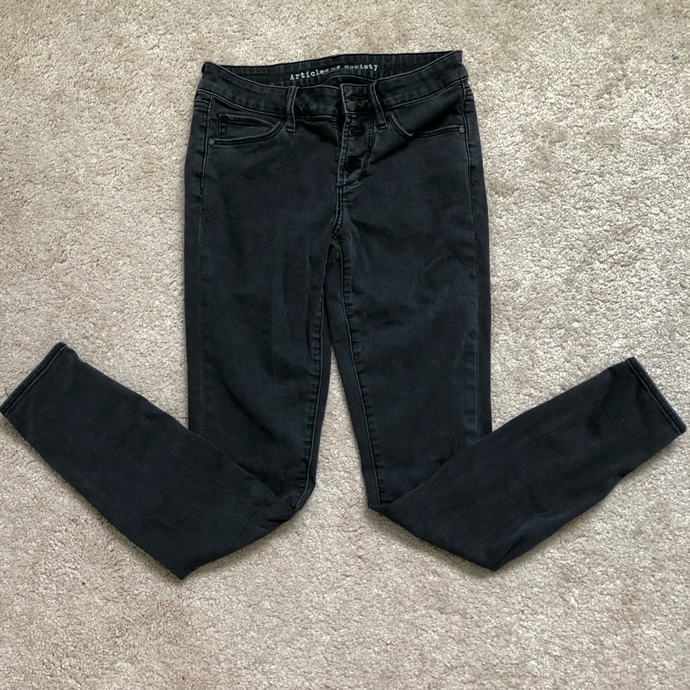 Artifacts of society stretch black skinny jeans